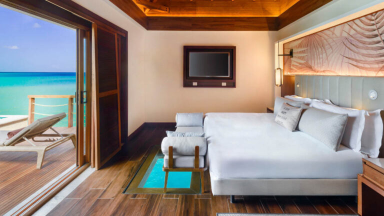Royalton Suites & Villas