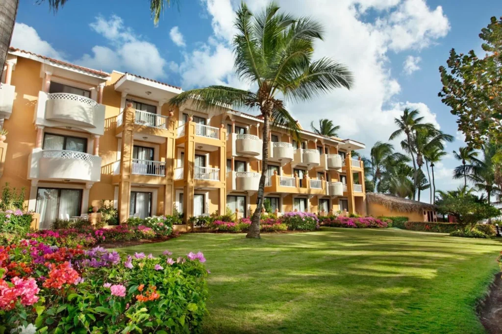 Viva Dominicus Palace